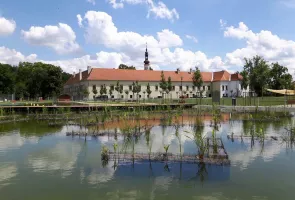 město Oslavany - pohled od biotopu