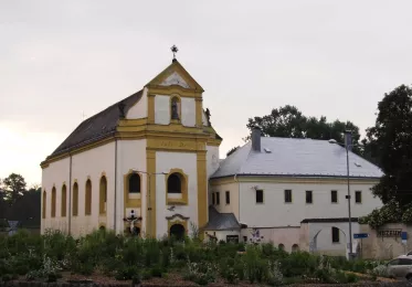 Muzeum Českého lesa_budova bývalého františkánského kláštěra