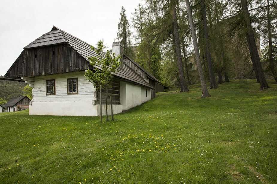 Skanzen lidové architektury Velhartice (foto Státní hrad Velhartice)