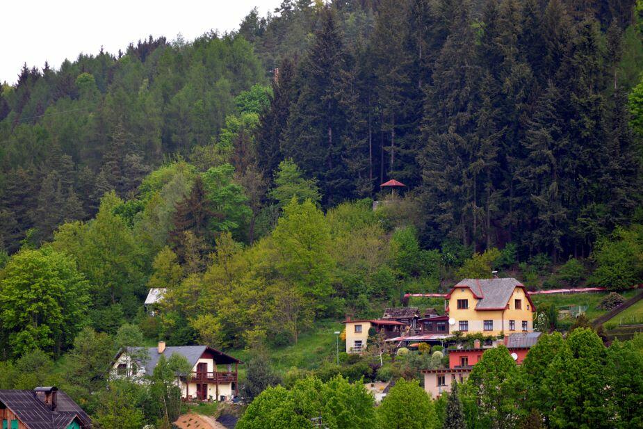 Vyhlídka Šibeňák, pohled od města (foto Jirka DI CC BY-SA 4.0)